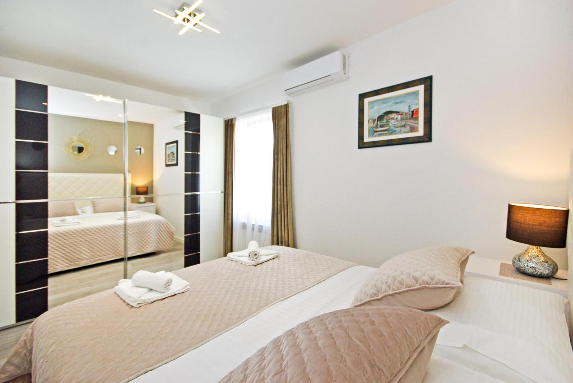 Villa Naomi สปลิท ภายนอก รูปภาพ